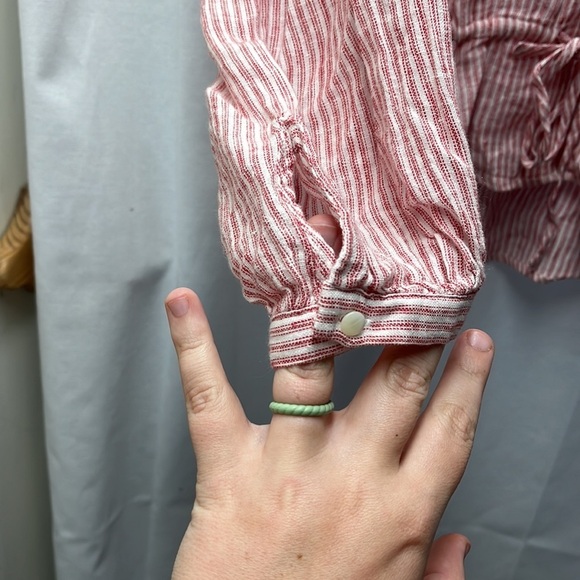 Rails Button Front Tie Red and White Stripe Blouse- Sz S - Picture 4 of 6